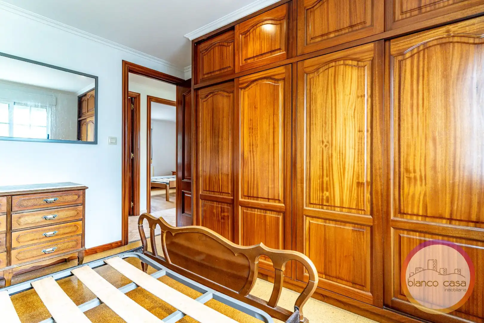 Schlafzimmer von Haus oder Chalet zum Verkauf in A Laracha   mit Heizung und Möbliert