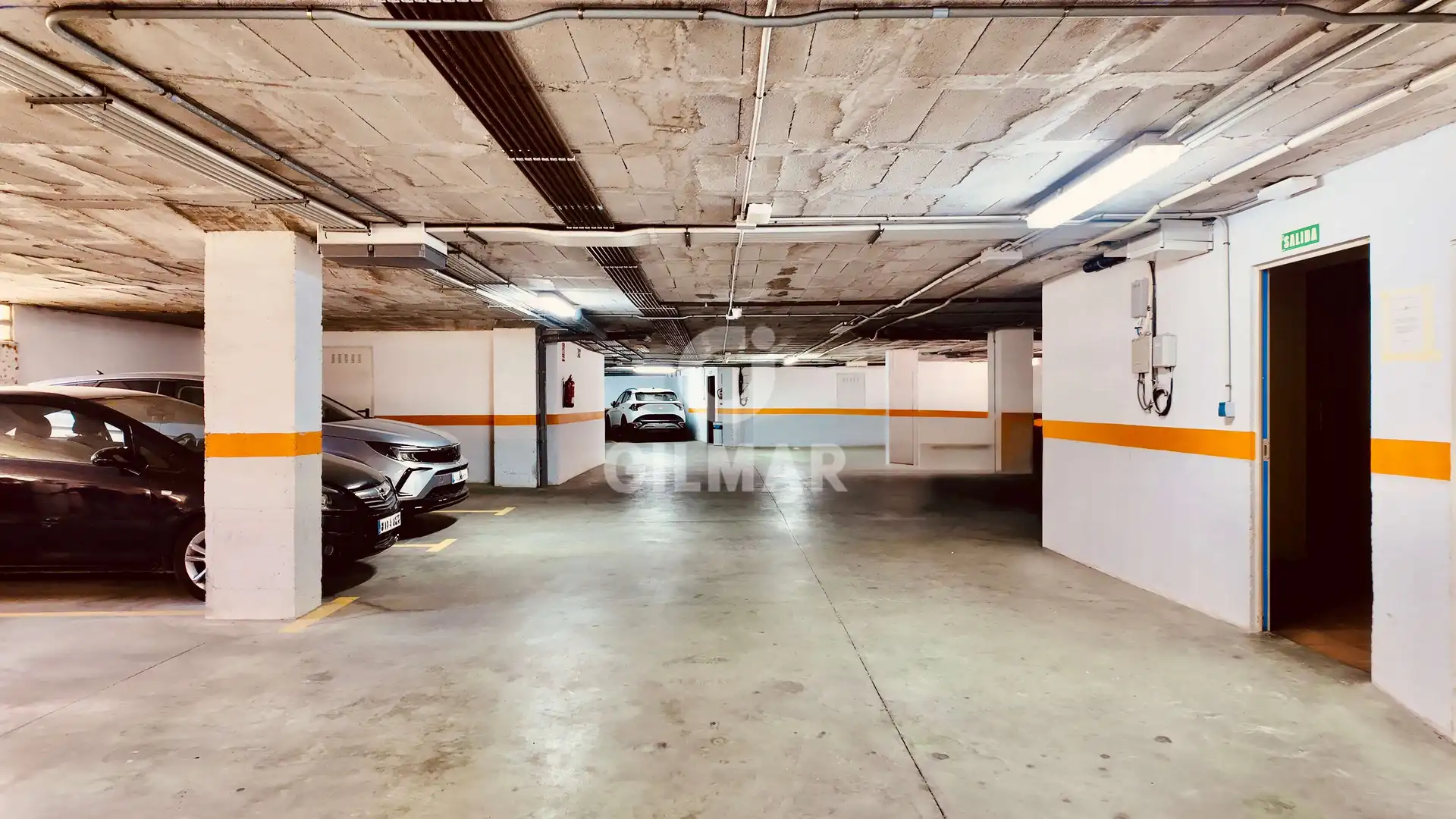Parking de Ático en venta en Torremolinos con Calefacción, Jardín privado y Trastero