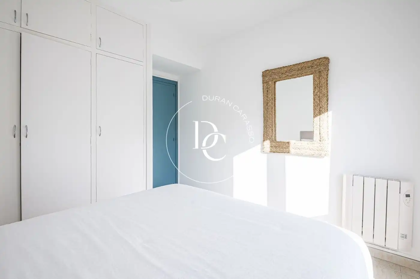 Schlafzimmer von Wohnung zum Verkauf in Sitges mit Klimaanlage, Heizung und Privatgarten