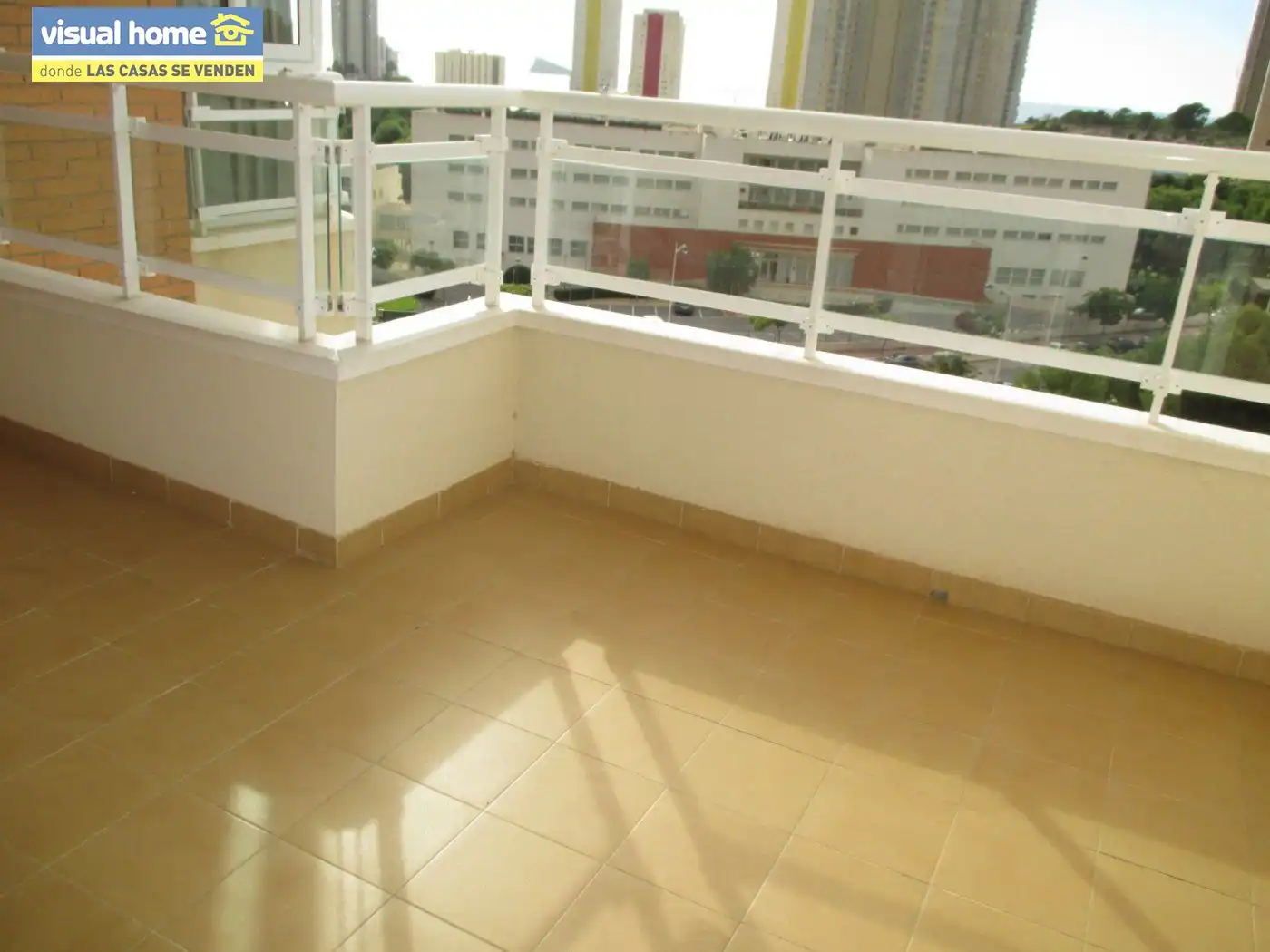 Apartamento de alquiler en Via Parque