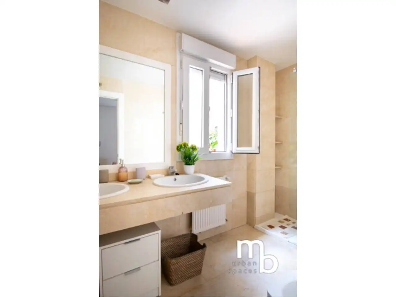 Baño de Piso en venta en Madrid con Aire acondicionado, Calefacción y Trastero