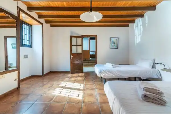 Habitación de Piso en venta en Vega de San Mateo con Terraza, Trastero y Amueblado