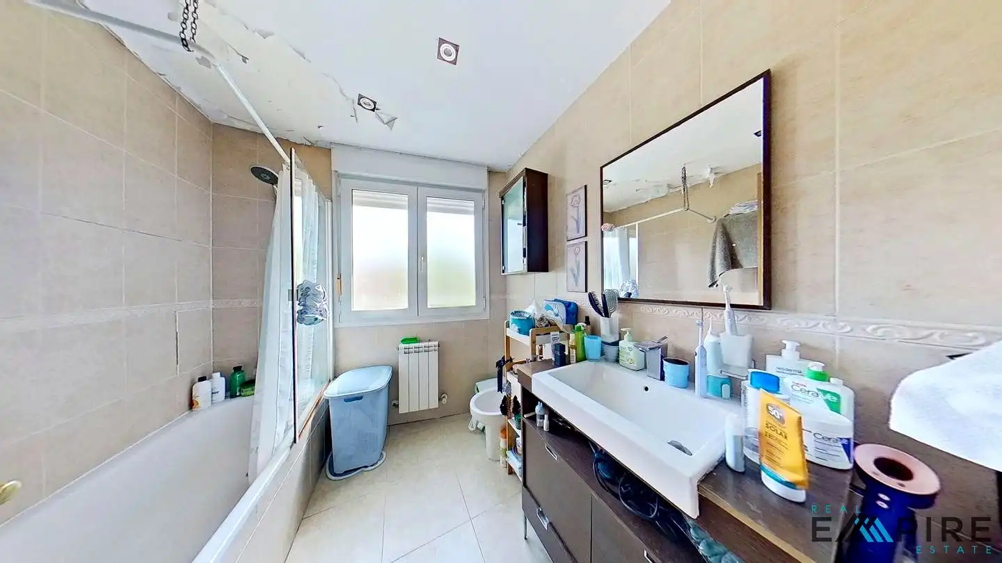 Baño de Casa adosada en venta en Valdemoro con Aire acondicionado, Calefacción y Amueblado