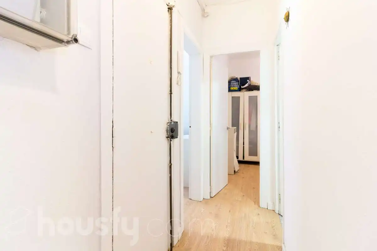 Erdgeschoss zum Verkauf in Barcelona mit Heizung, Parkett und Terrasse