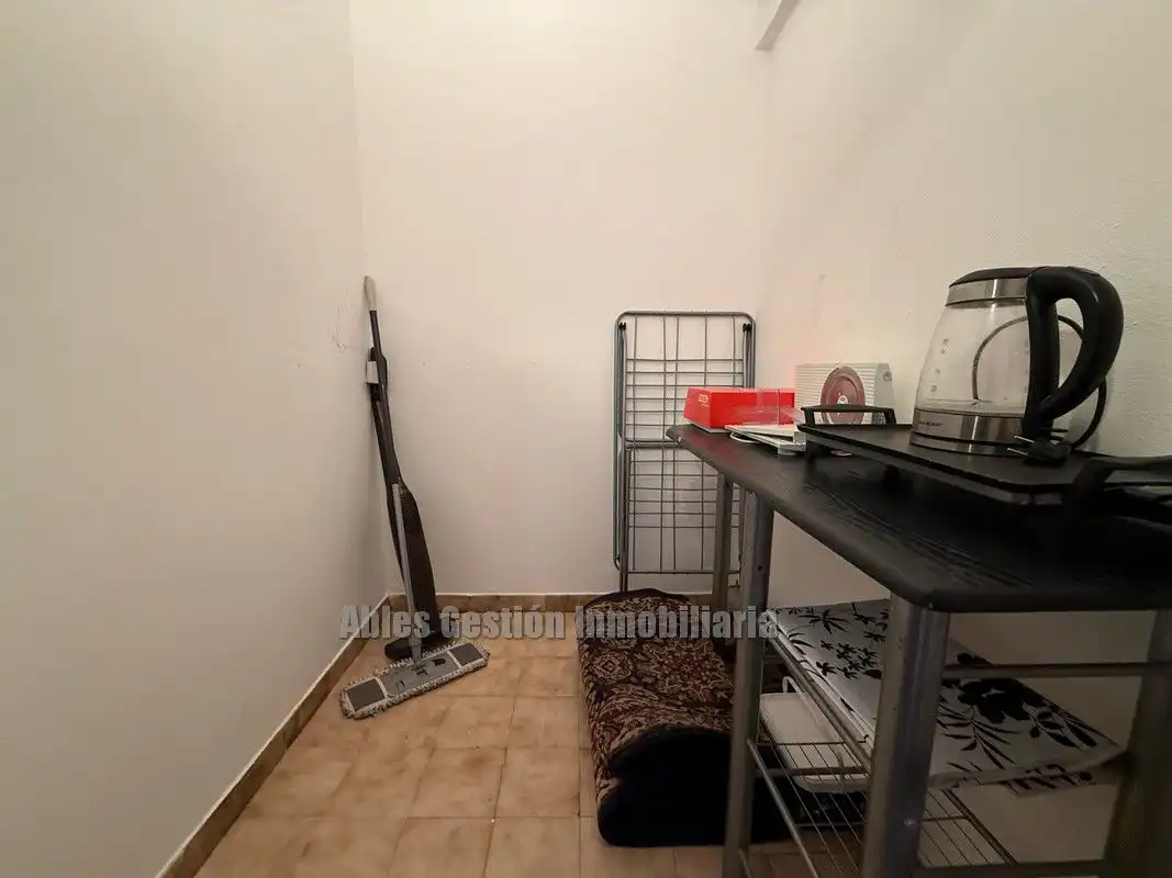Wohnung zur Miete in Oviedo  mit Heizung, Parkett und Abstellraum