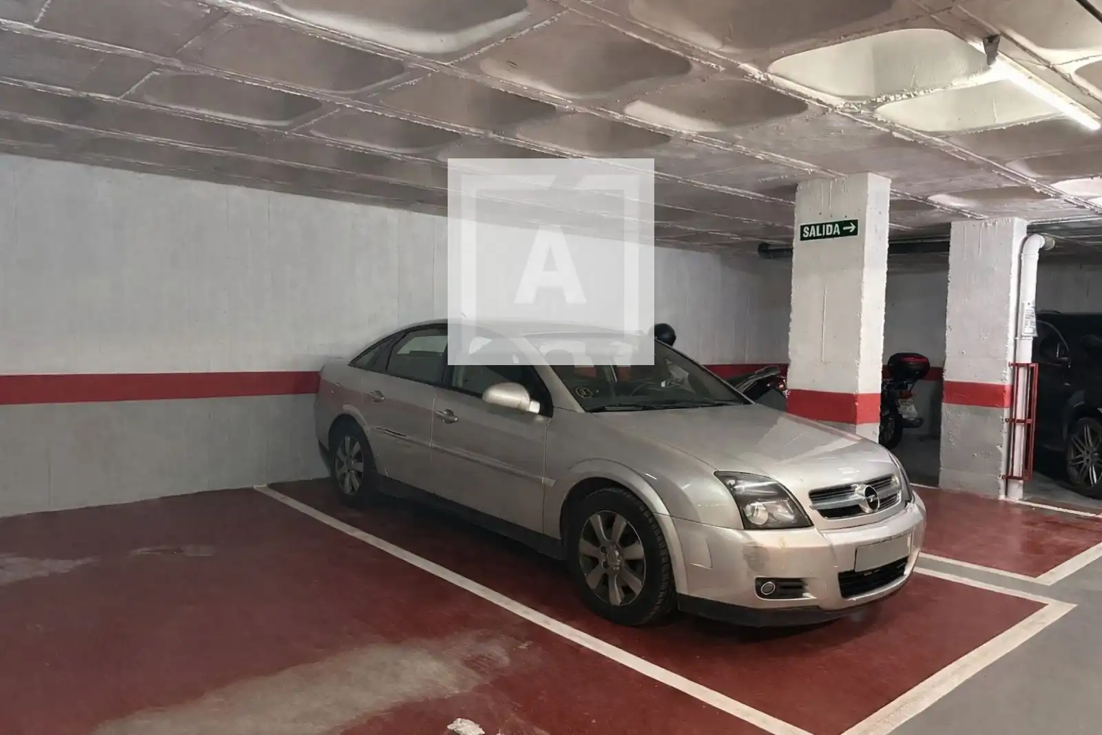 Parking de Piso en venta en Madrid con Aire acondicionado, Calefacción y Terraza