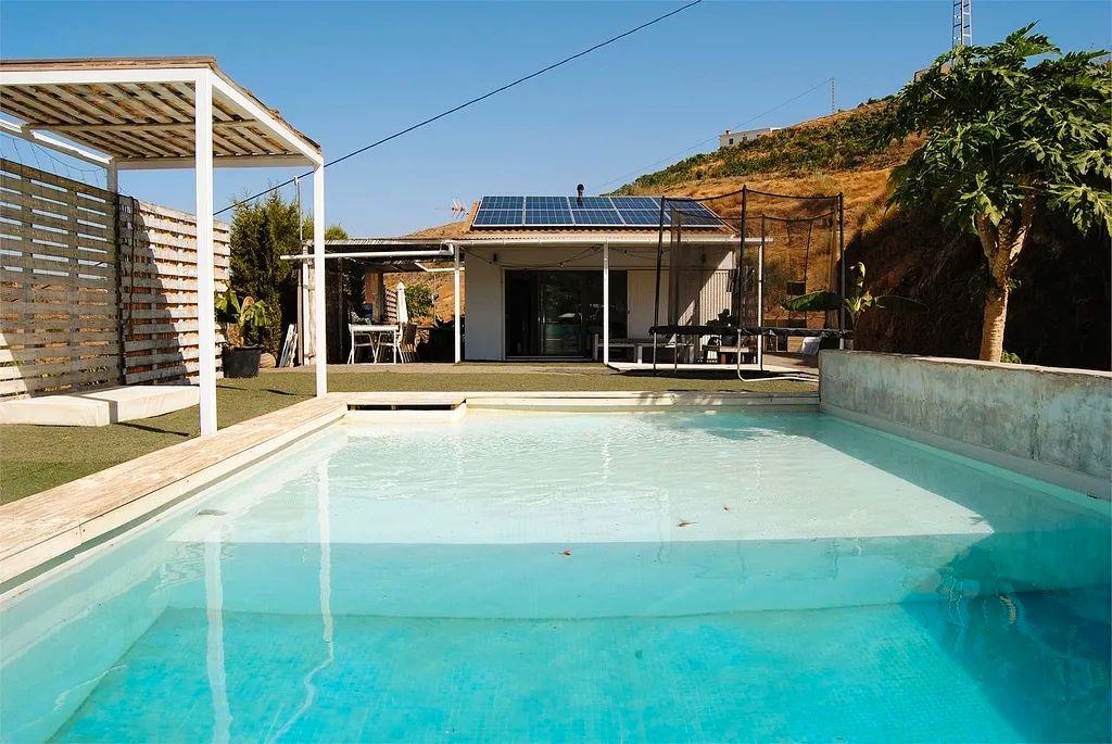 Swimming pool of Country house for sale in Vélez-Málaga  with Air Conditioner, Private garden and Terrace