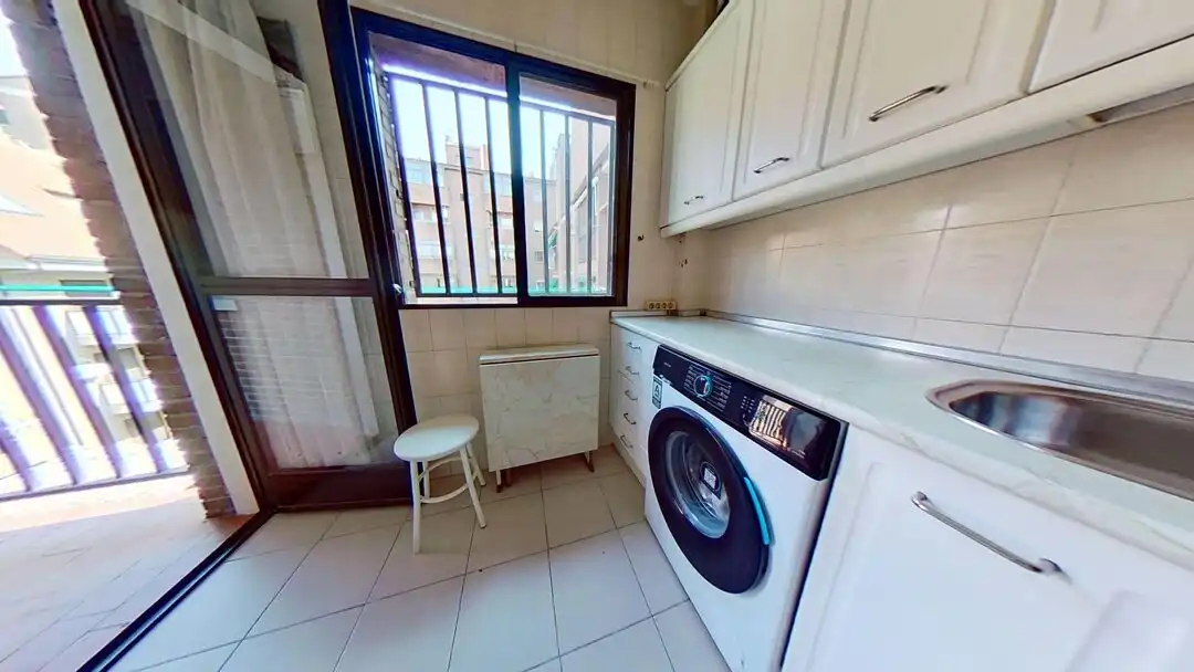 Cocina de Piso de alquiler en Madrid con Calefacción y Terraza