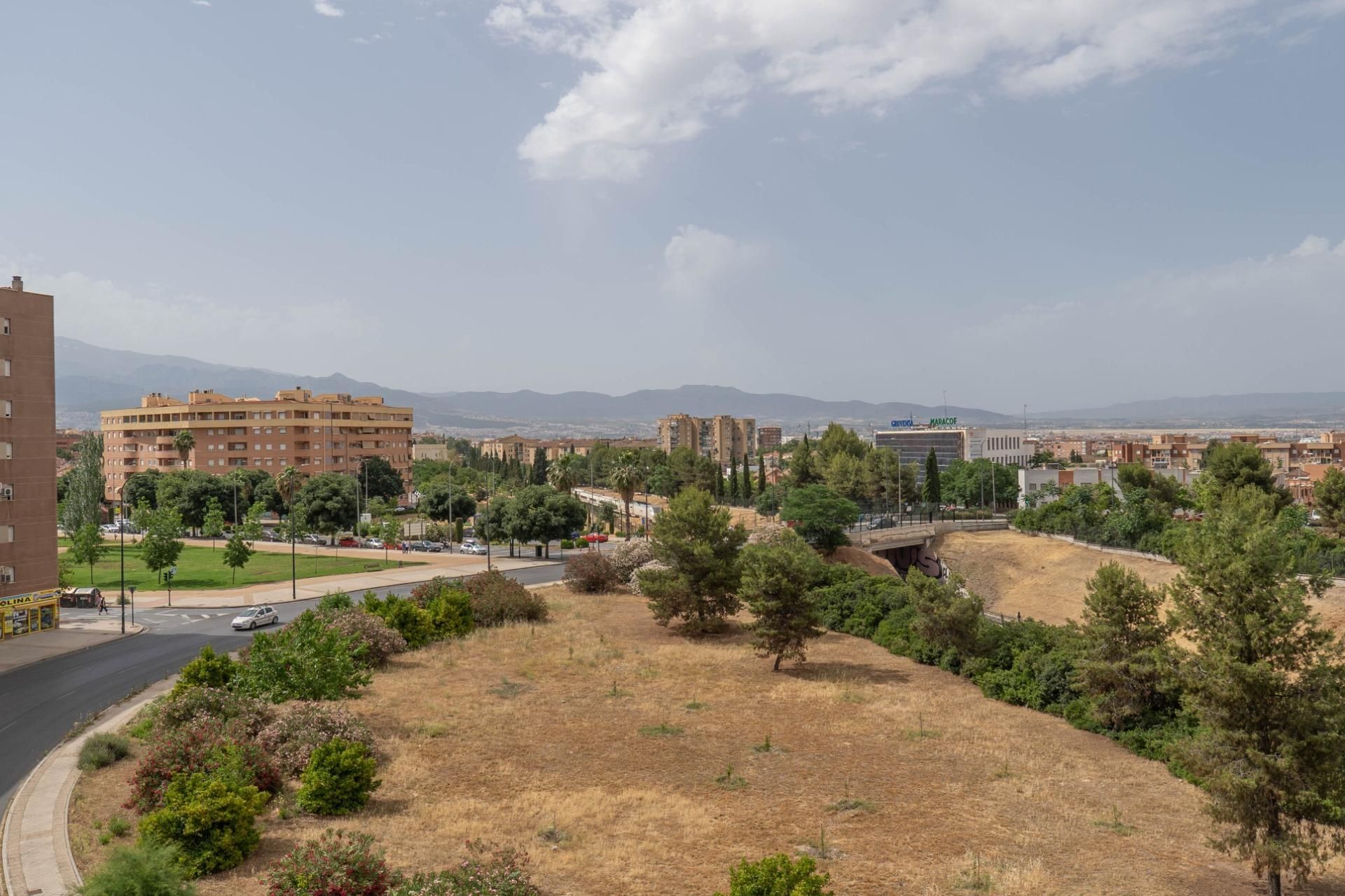 Flat for sale in  Granada Capital  with Air Conditioner and Balcony