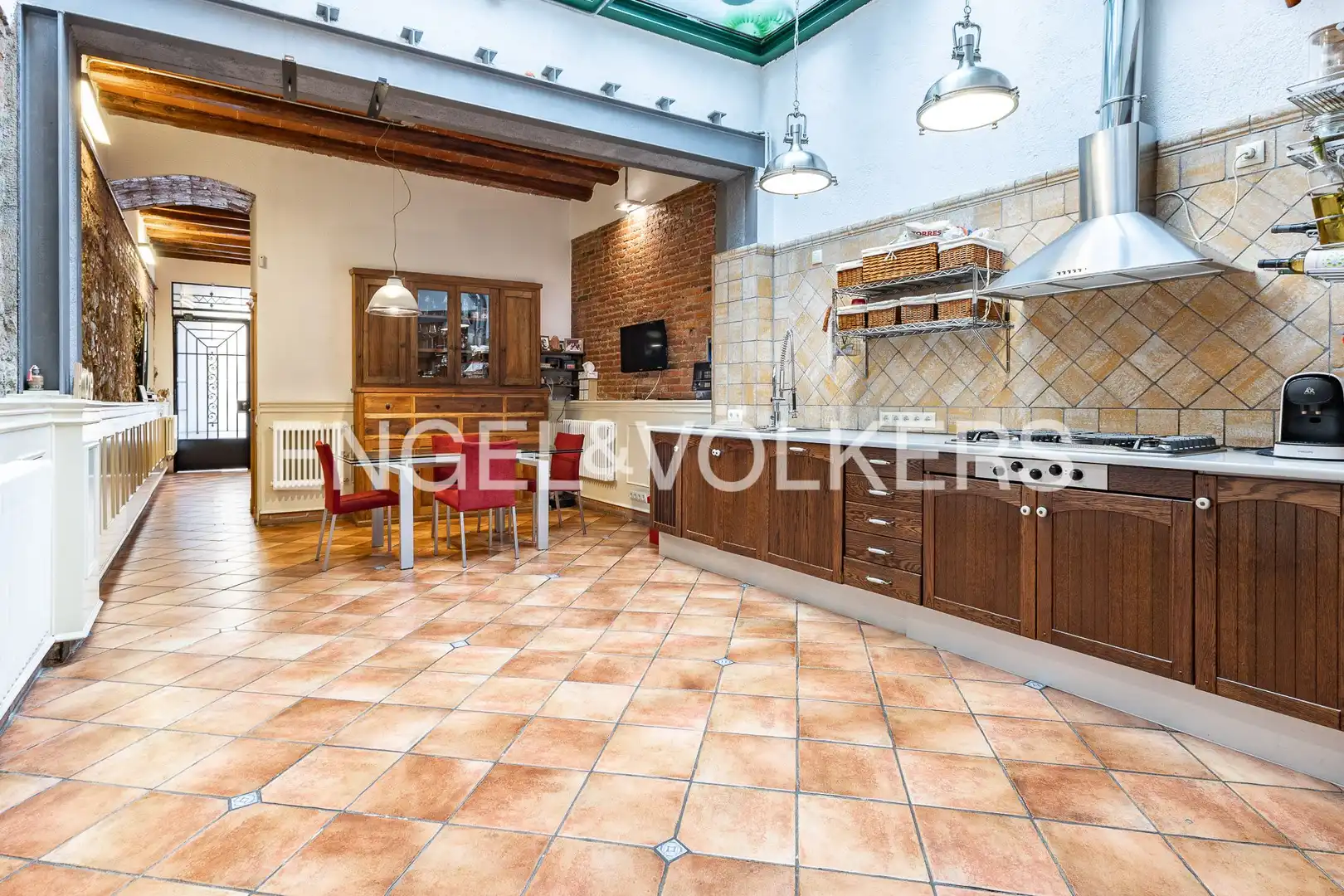 Cuina de Casa adosada en venda en Barcelona amb Aire condicionat, Calefacció i Terrassa