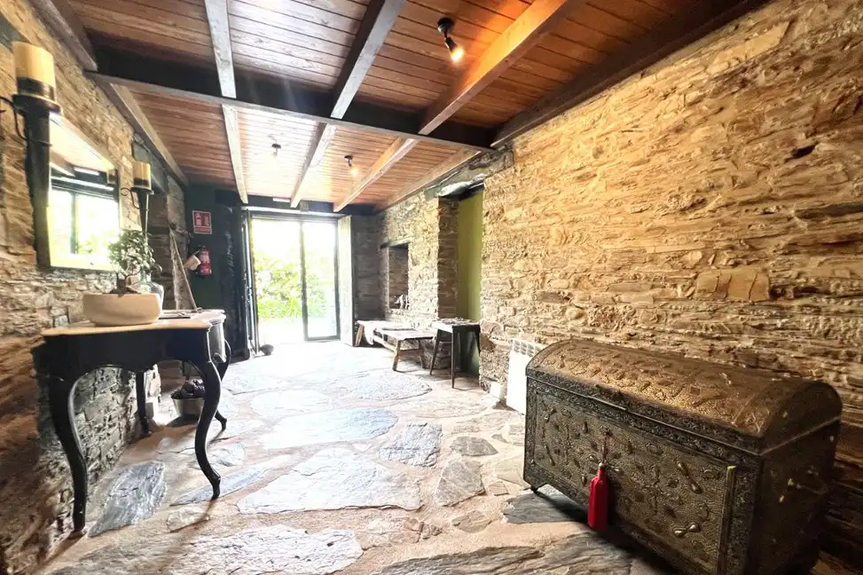 Edificio en venta en San Tirso de Abres