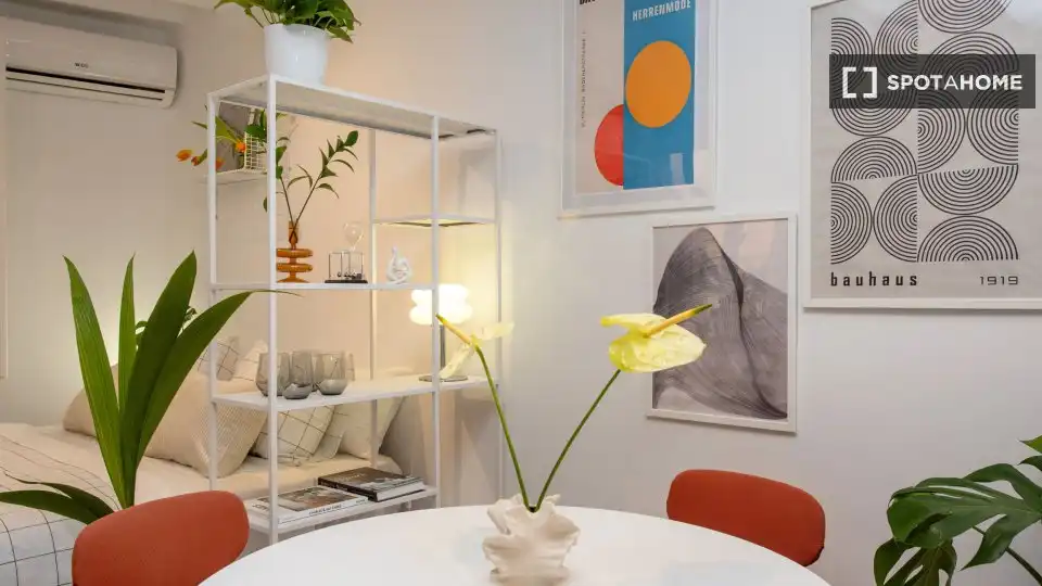 Flat with terrace to rent in Ciutat Vella, imagen 10
