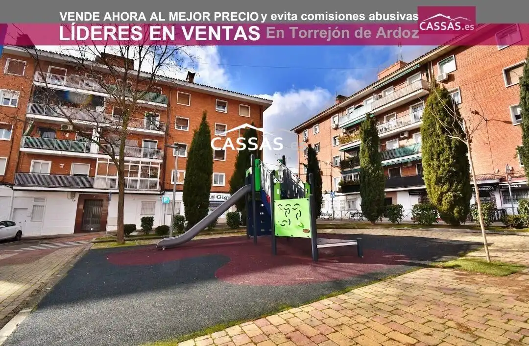 Exterior view of Flat for sale in Torrejón de Ardoz  with Air Conditioner