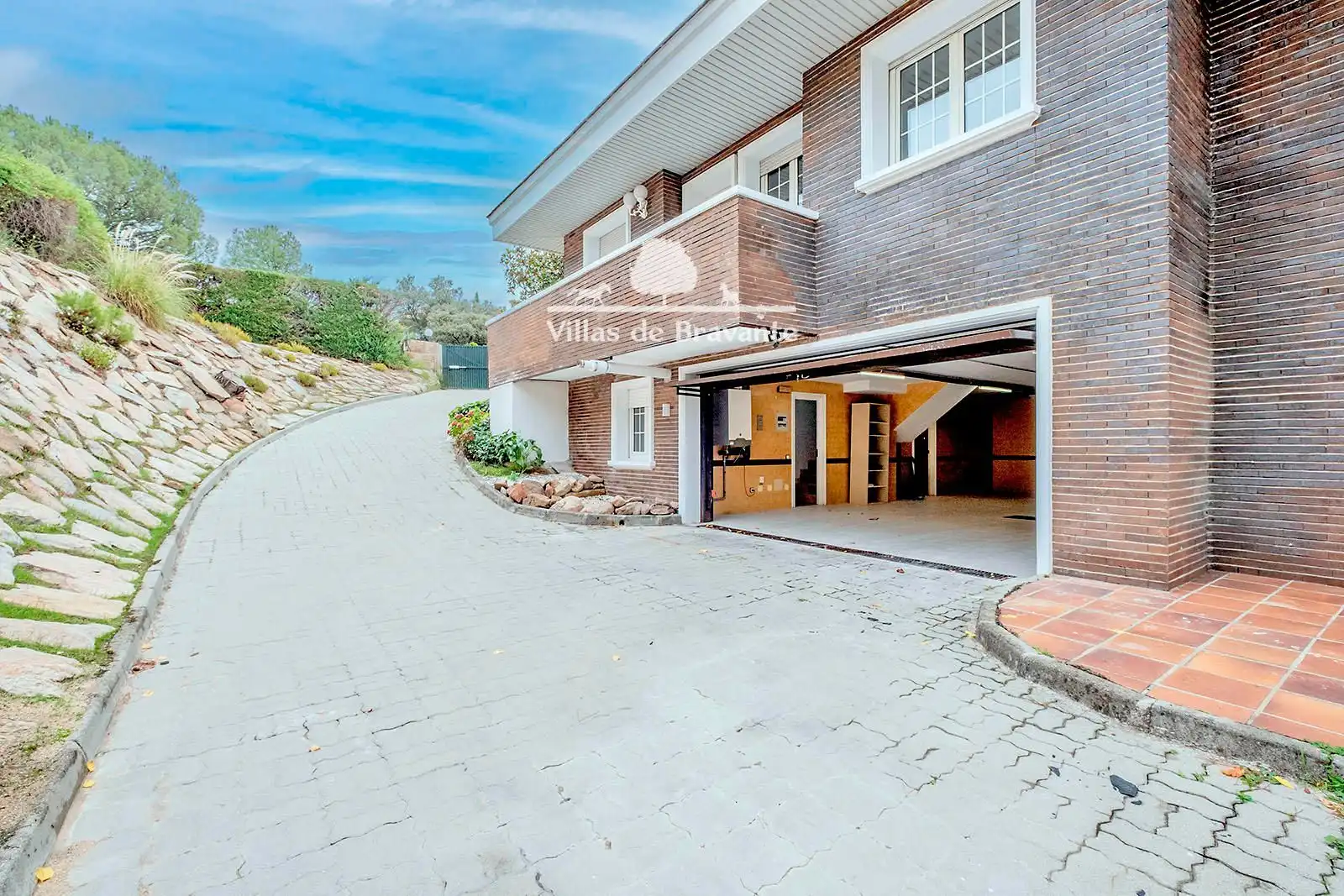 Vista exterior de Casa o xalet en venda en Pozuelo de Alarcón amb Aire condicionat, Calefacció i Parquet