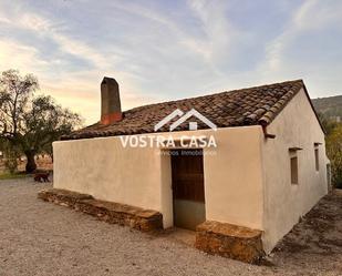 Exterior view of Single-family semi-detached to rent in Yátova