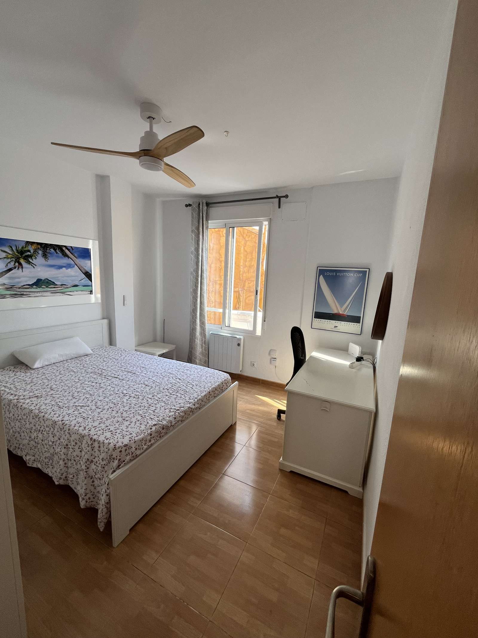 Dormitori de Apartament per a compartir en  Valencia Capital amb Aire condicionat, Calefacció i Terrassa