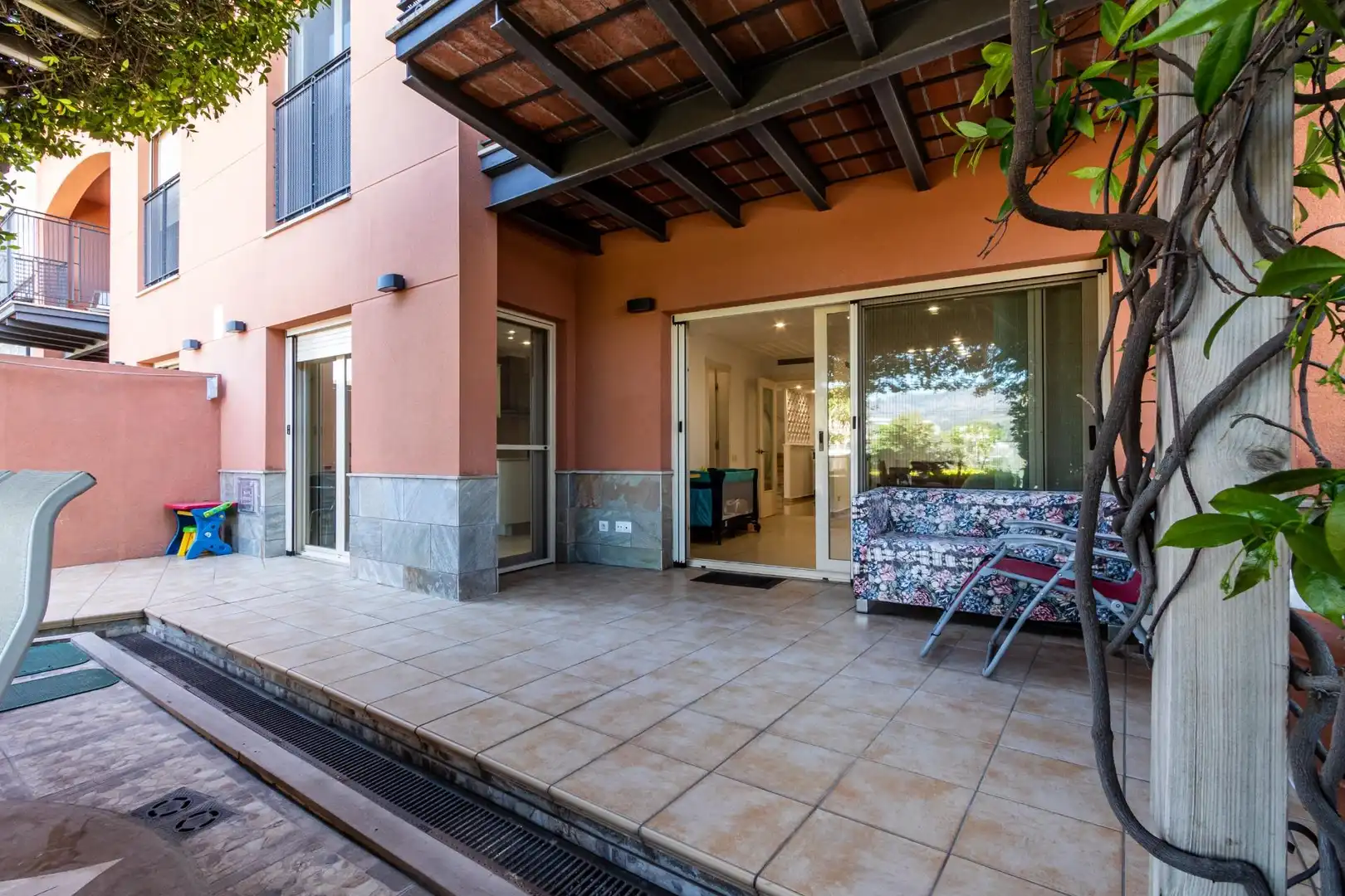 Terrassa de Casa o xalet en venda en Castellar del Vallès amb Calefacció, Jardí privat i Terrassa