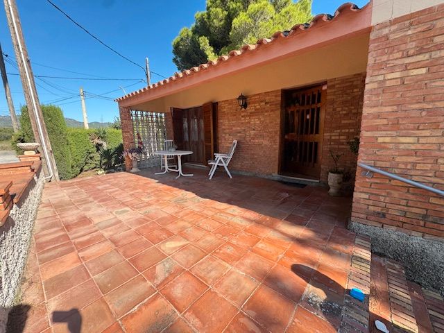 Vista exterior de Casa o xalet en venda en Valls amb Aire condicionat, Calefacció i Jardí privat