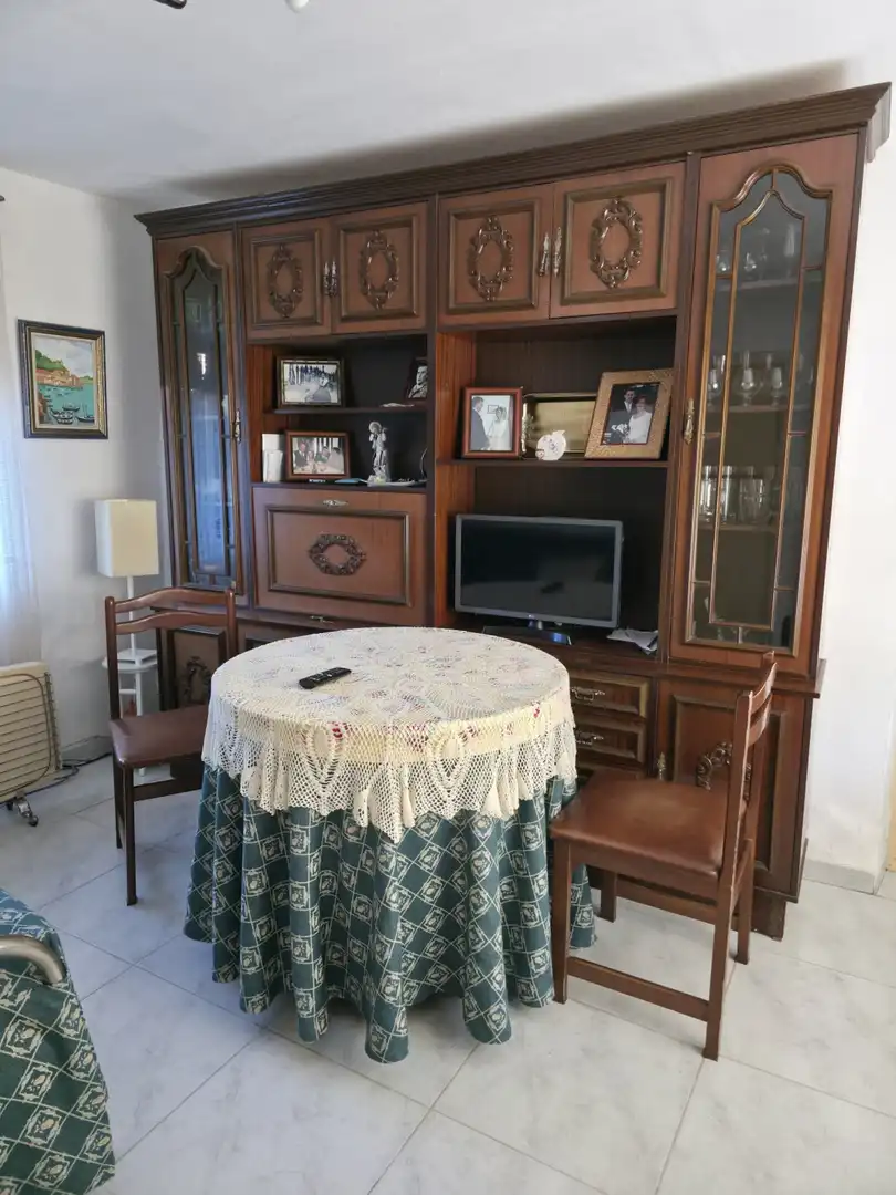 Sala d'estar de Casa o xalet en venda en Herrera de Pisuerga amb Calefacció, Parquet i Traster