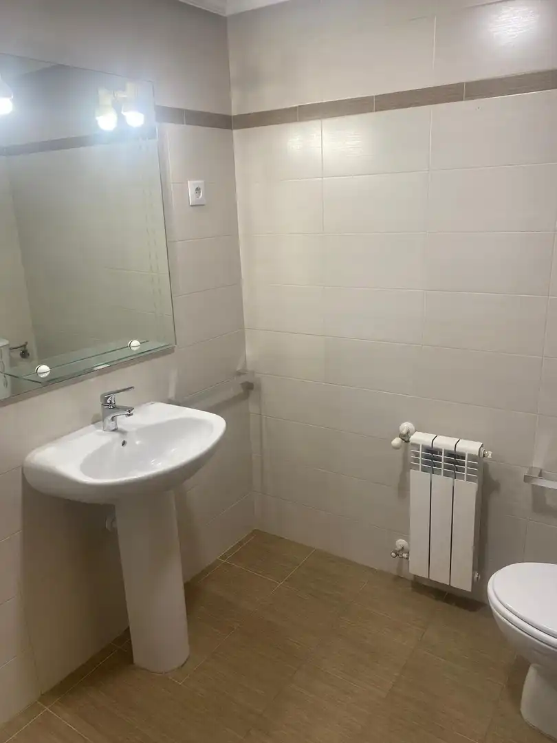Bathroom of Flat for rent in Getafe  with Air Conditioner, Heating and Terrace