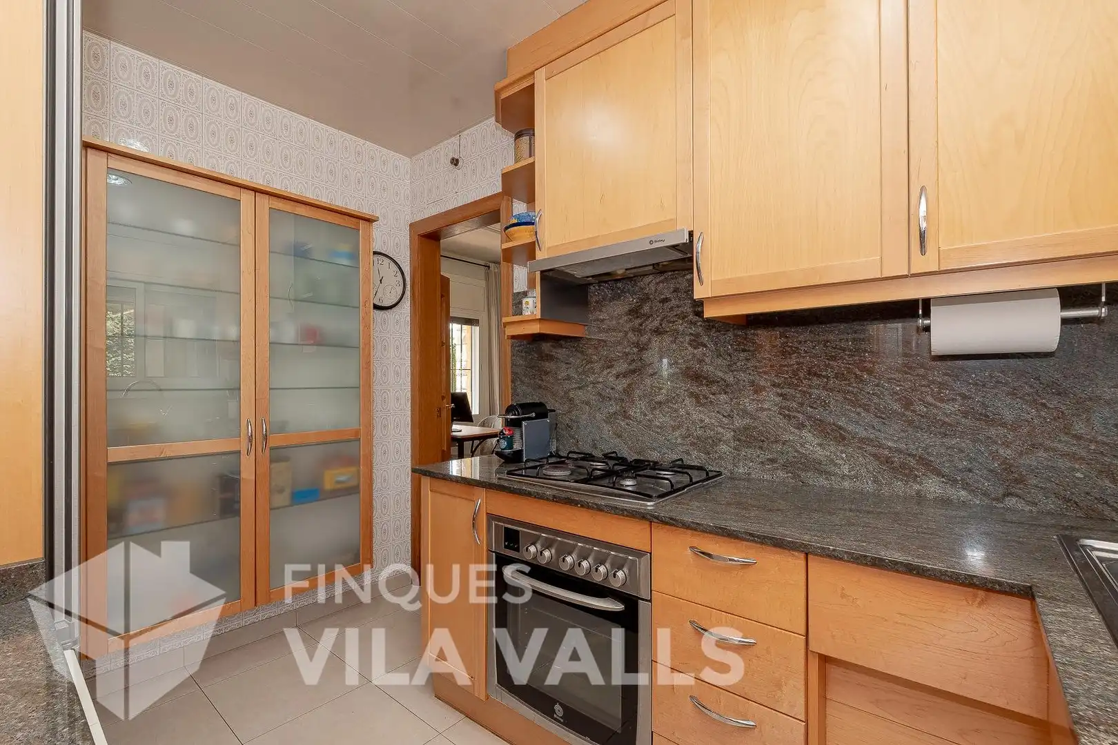 Cuina de Casa o xalet en venda en Sant Quirze Safaja amb Aire condicionat