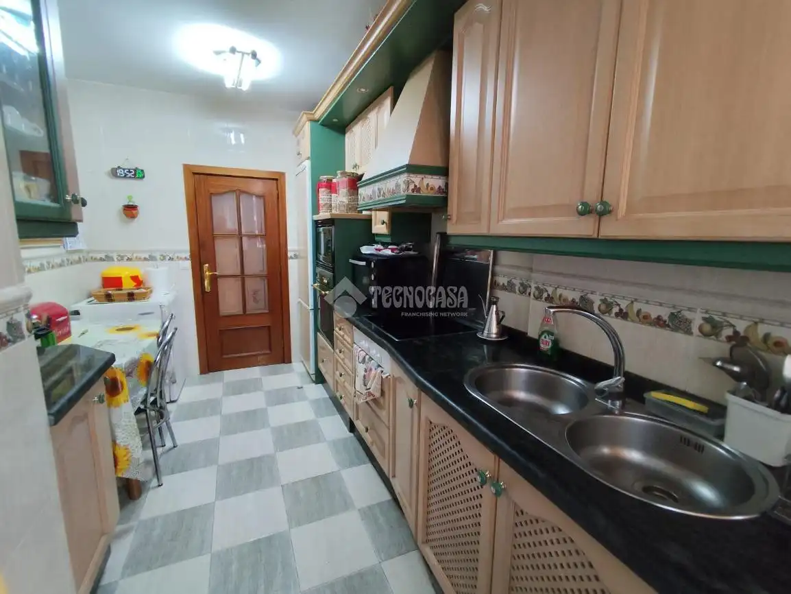 Kitchen of Flat for sale in Córdoba  with Air Conditioner