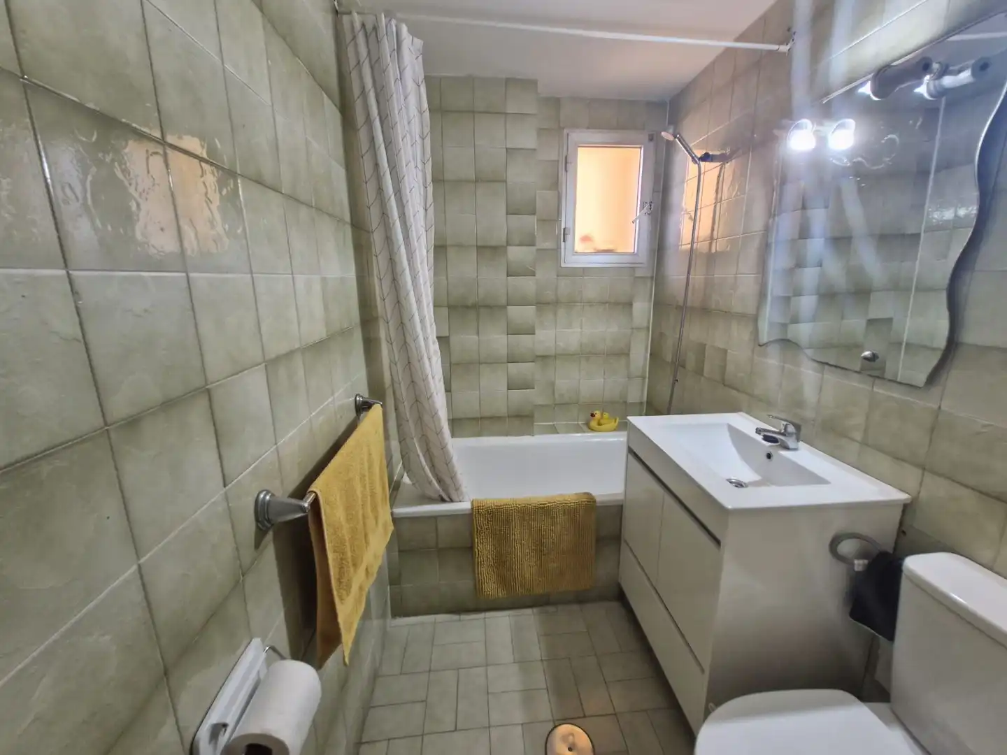 Baño de Piso en venta en La Línea de la Concepción