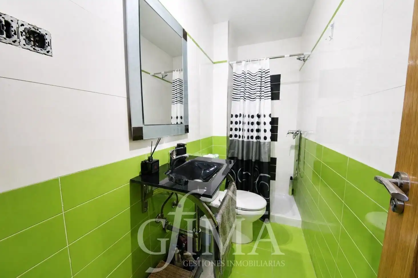 Baño de Casa adosada en venta en Tomelloso con Calefacción y Amueblado