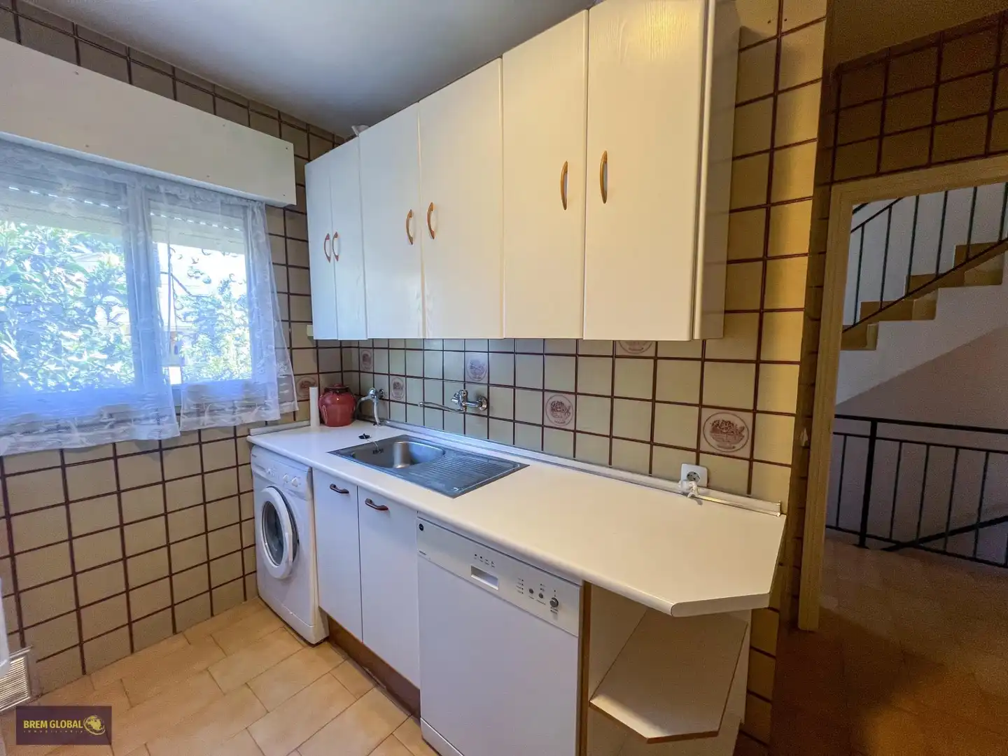 Kitchen of Detached homes for sale in La Cabrera  with Private garden and Community pool