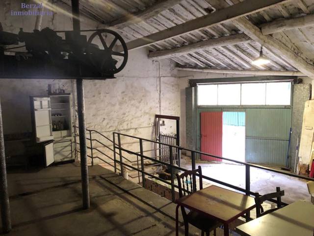 Local comercial en Venta en Calle Travesía San Cristobal en Fuenmayor