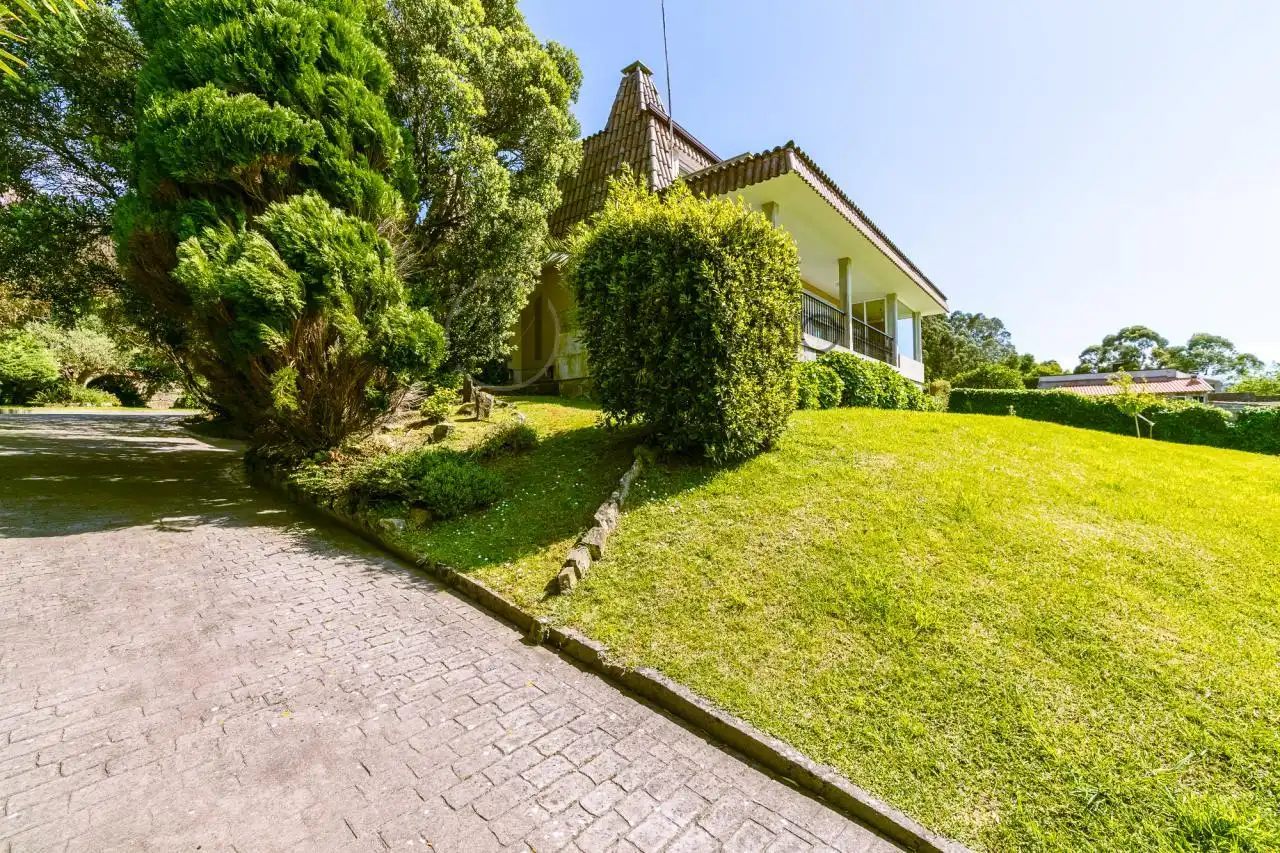 Vista exterior de Casa o chalet en venta en Vigo  con Calefacción, Jardín privado y Parquet