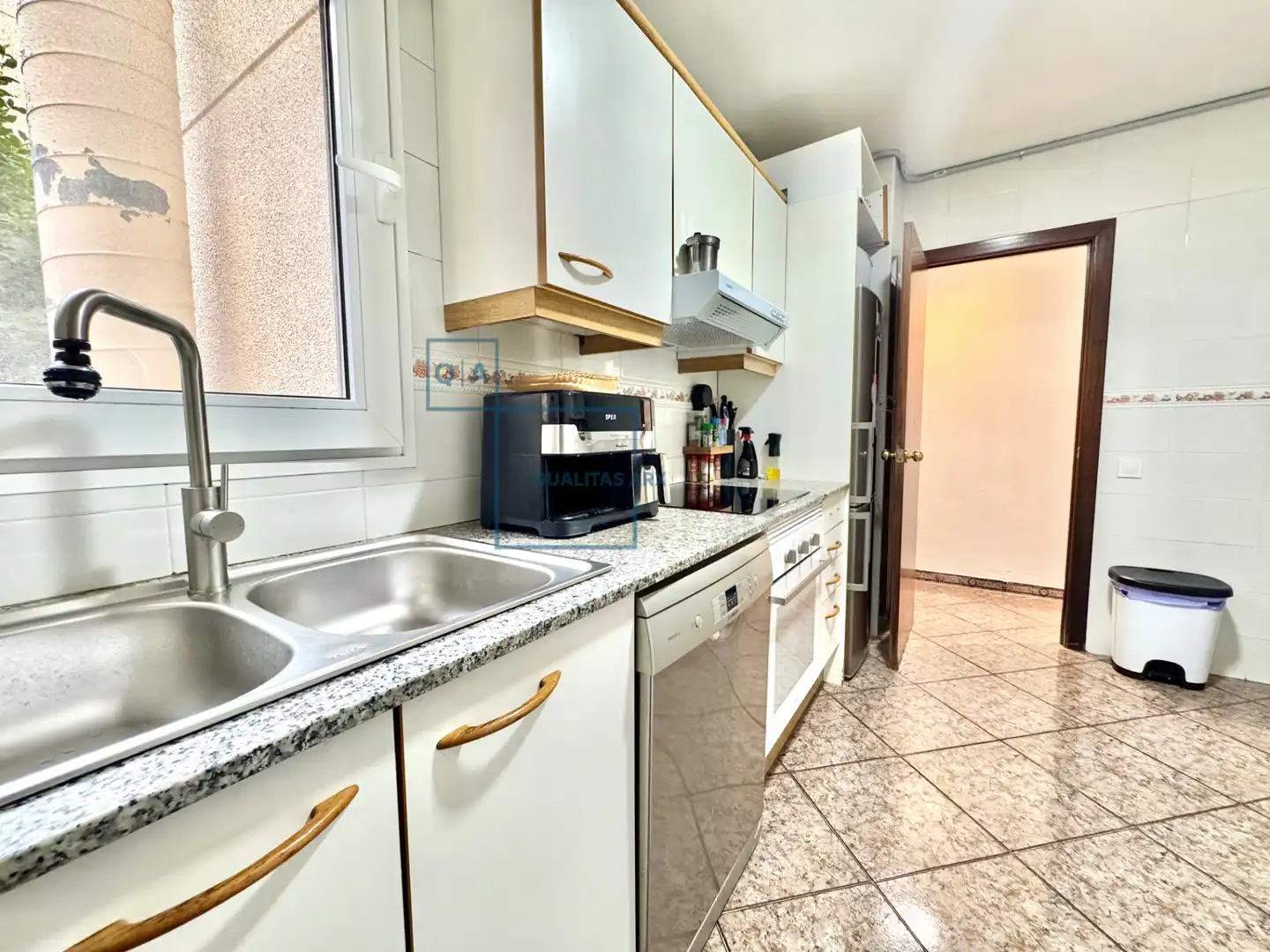 Cocina de Piso en venta en Terrassa con Aire acondicionado, Calefacción y Amueblado