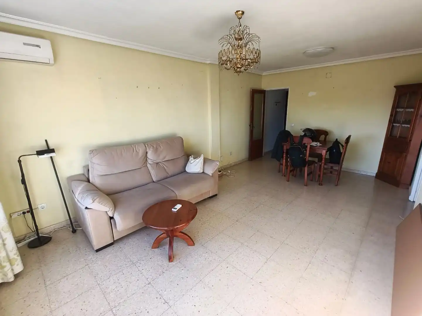 Sala de estar de Piso en venta en  Sevilla Capital con Aire acondicionado