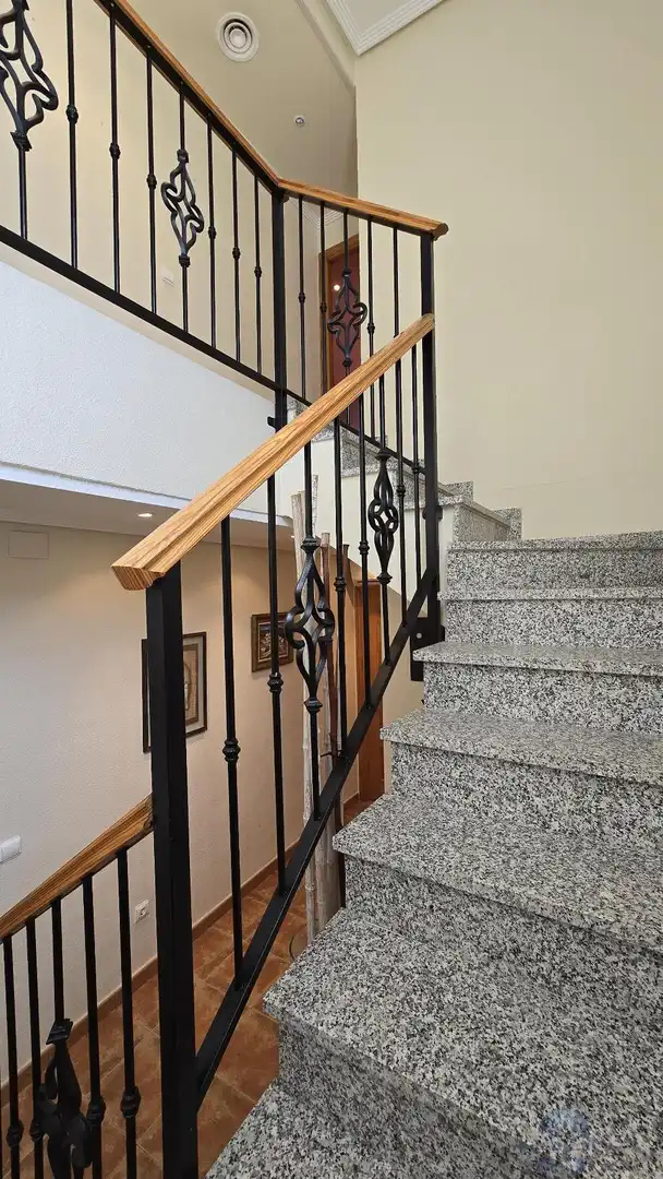 Casa o chalet en venta en Monóvar  / Monòver con Aire acondicionado, Terraza y Trastero