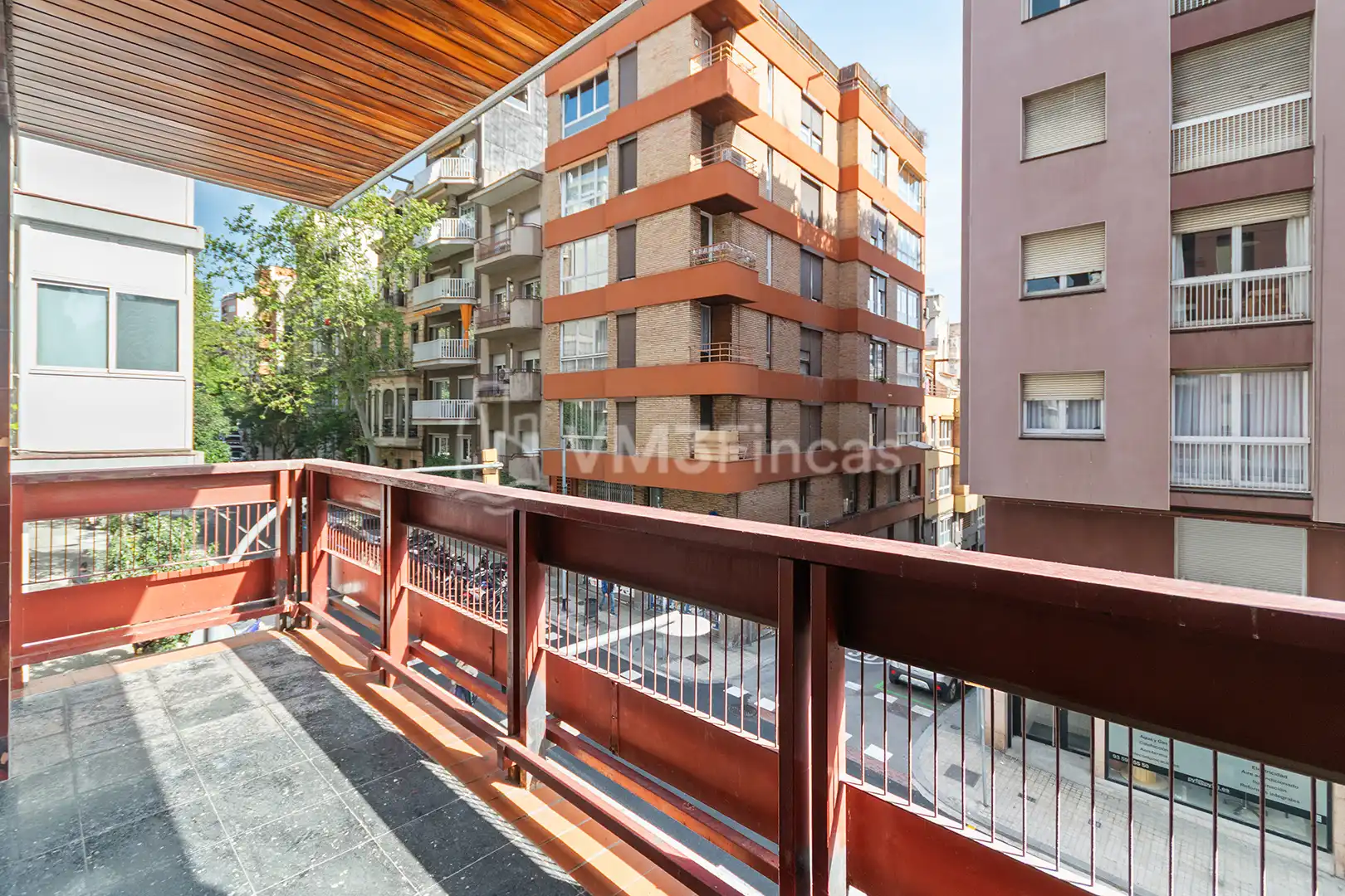 Vista exterior de Piso de alquiler en Badalona con Horno