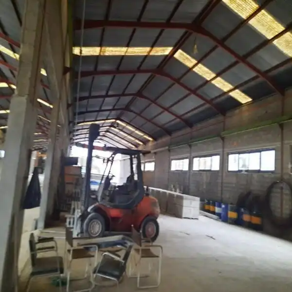 Nau industrial de lloguer en Elda