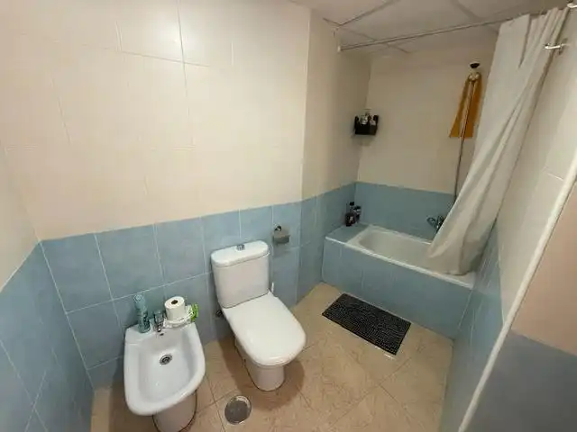 Baño de Piso de alquiler en Murcia con Aire acondicionado, Terraza y Amueblado