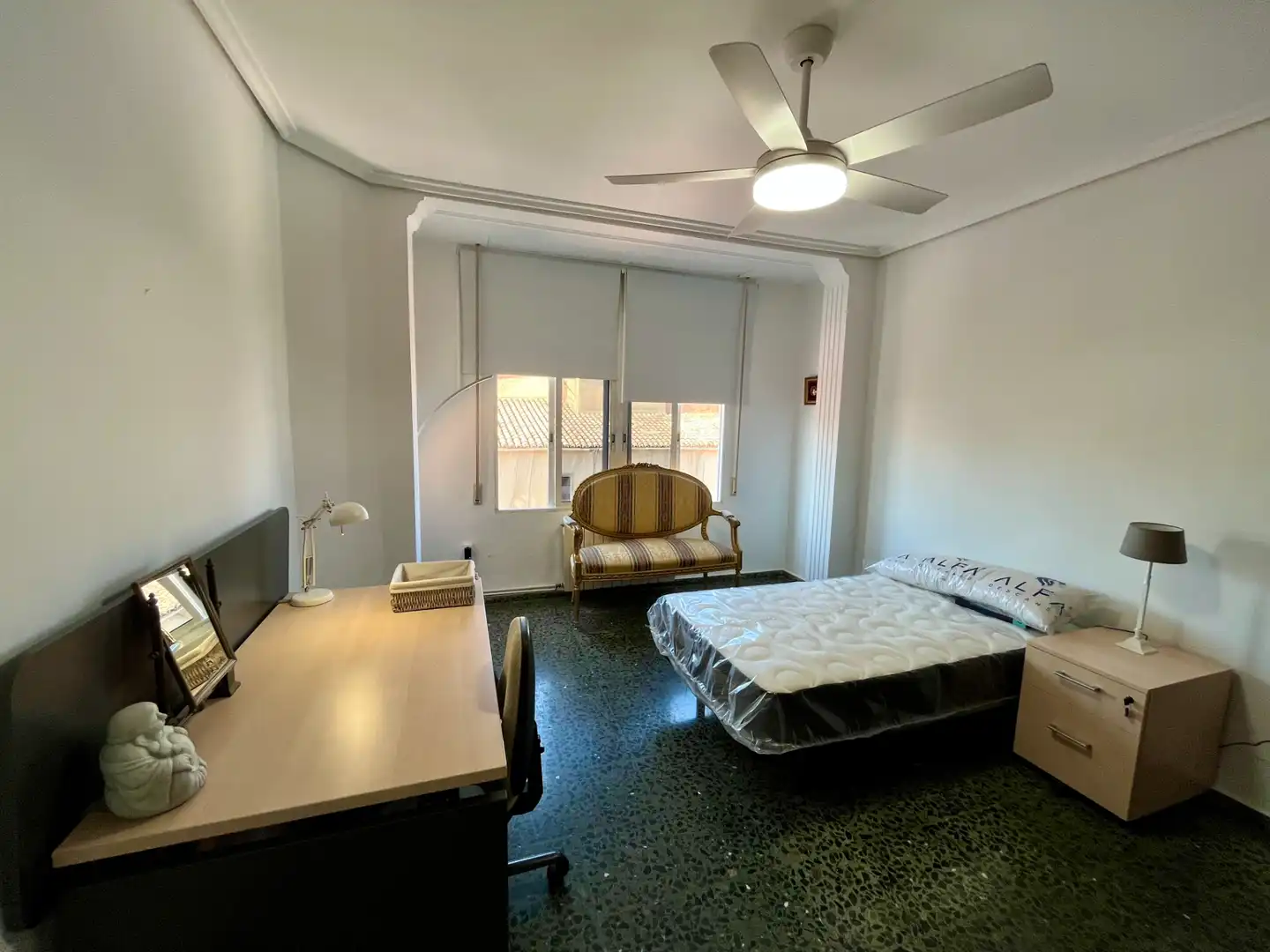 Habitación de Piso de alquiler en Valencia con Aire acondicionado, Calefacción y Terraza
