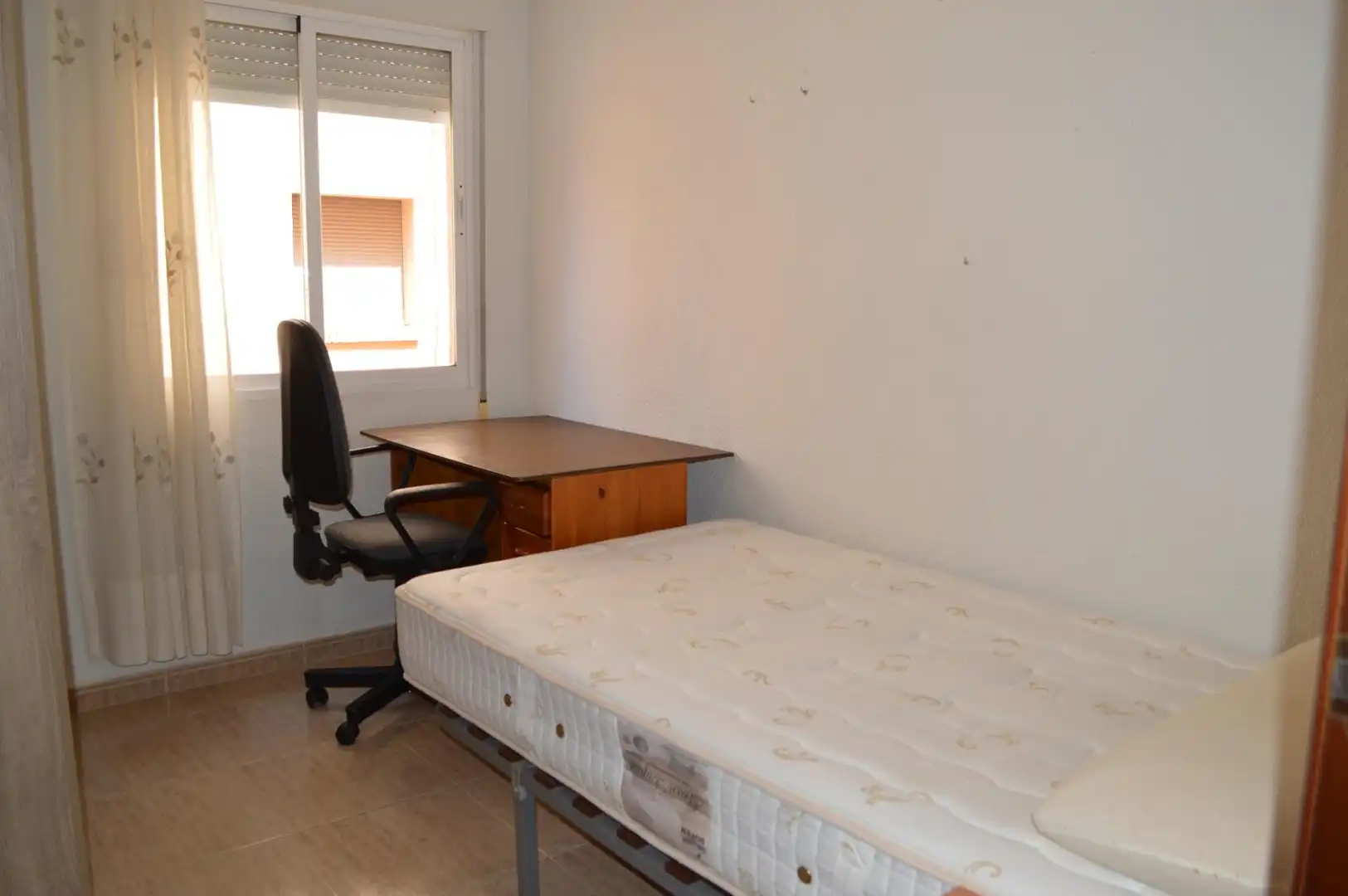 Bedroom of Flat for rent in Granada  with Terrace, Furnished and Balcony