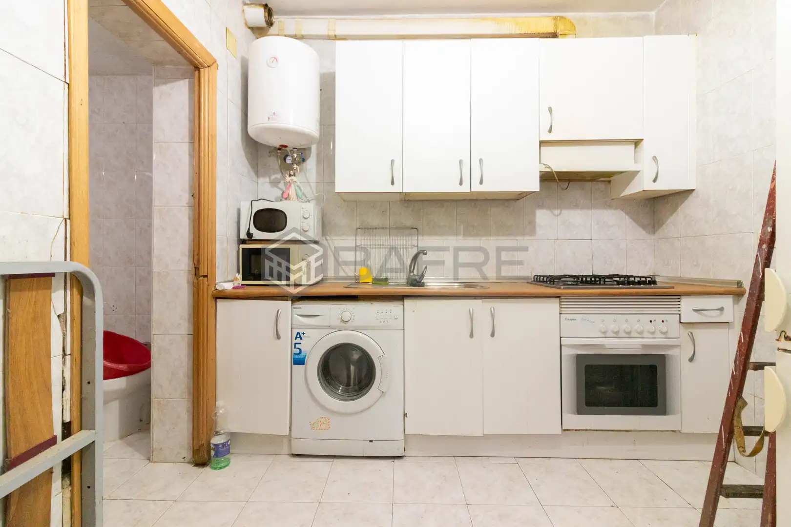 Kitchen of Flat for sale in Madrid
