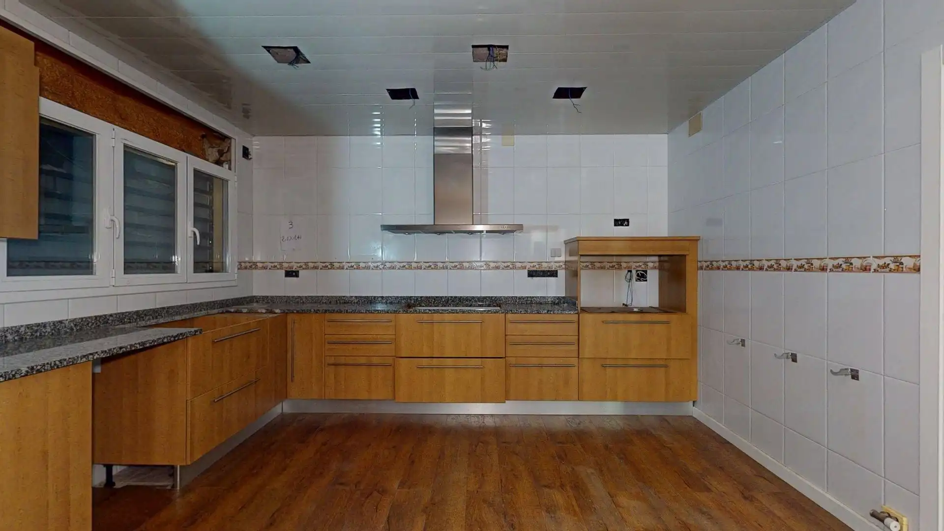 Küche von Haus oder Chalet zum Verkauf in Cabrera de Mar mit Heizung, Privatgarten und Terrasse
