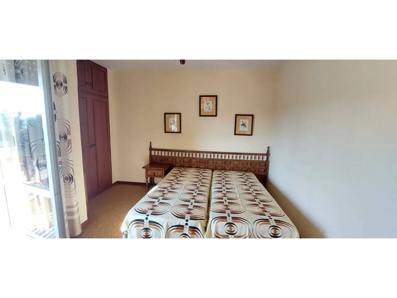 Habitación de Casa o chalet en venta en Almanza con Jardín privado, Terraza y Amueblado