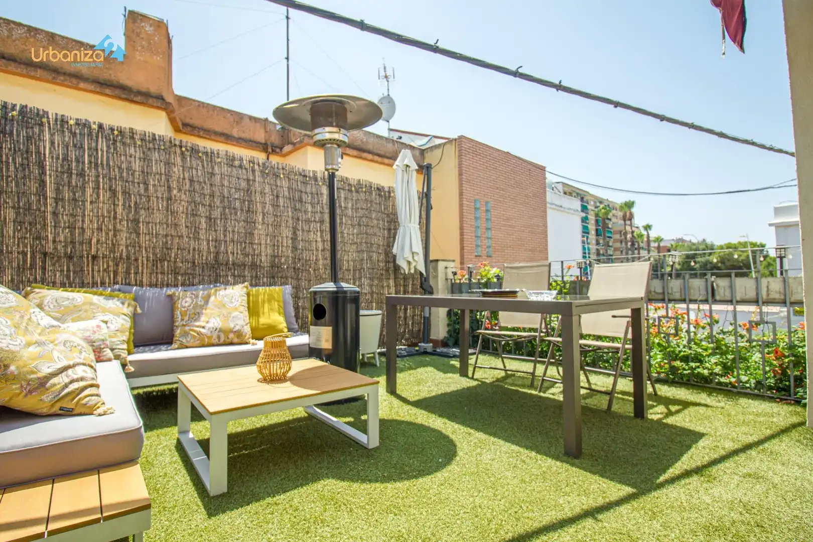Terrassa de Casa o xalet en venda en Badajoz amb Aire condicionat, Calefacció i Jardí privat