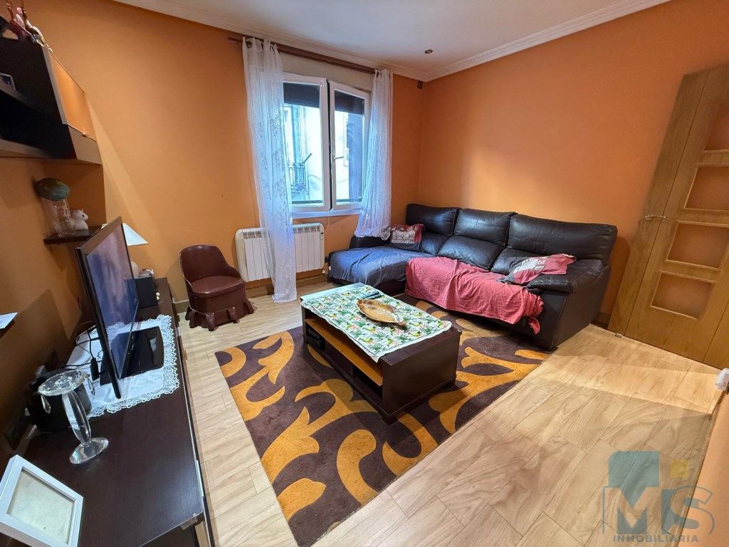 Sala d'estar de Pis en venda en Pasaia amb Balcó