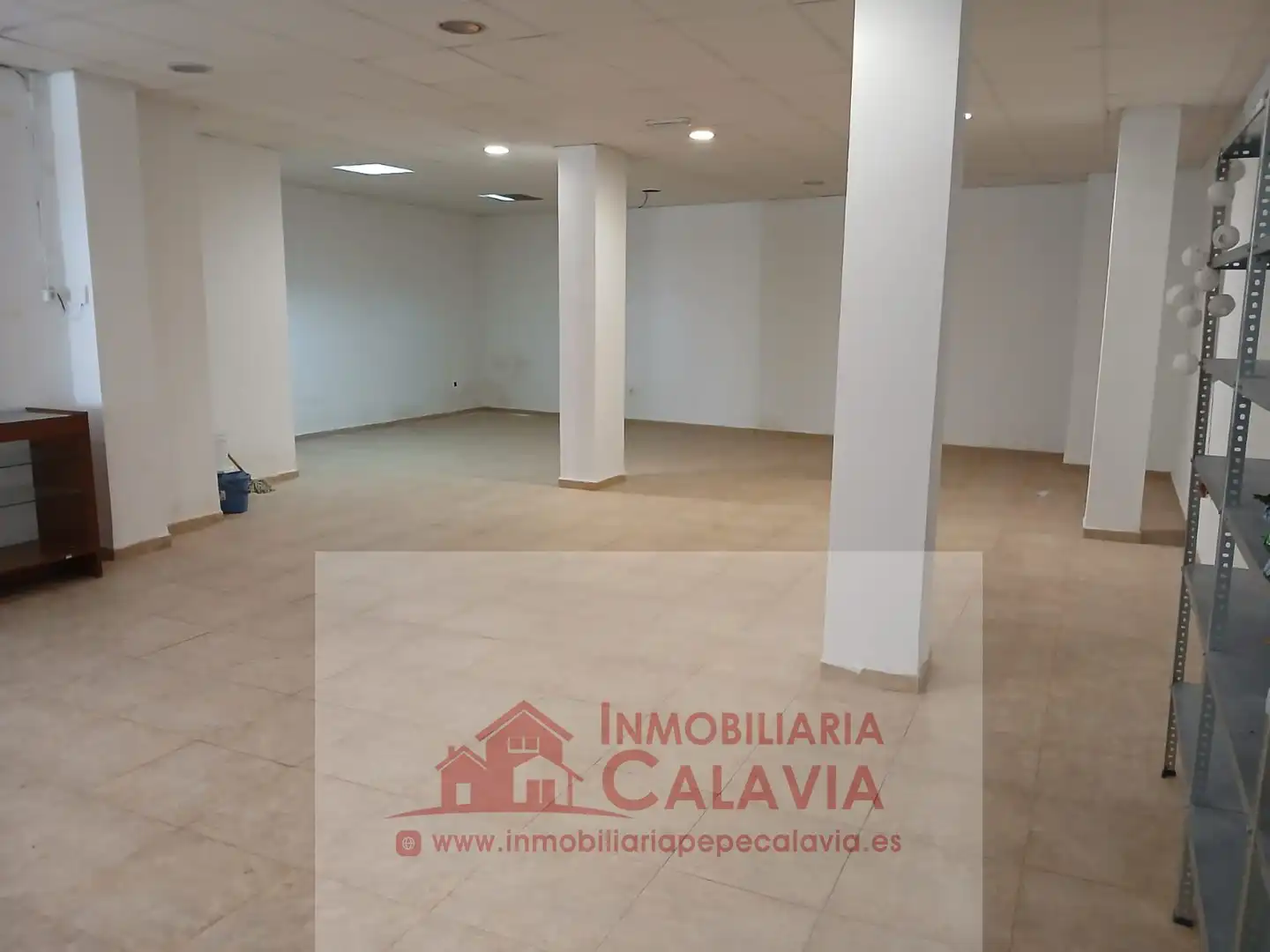Local commercial à louer à Baeza, imagen 3