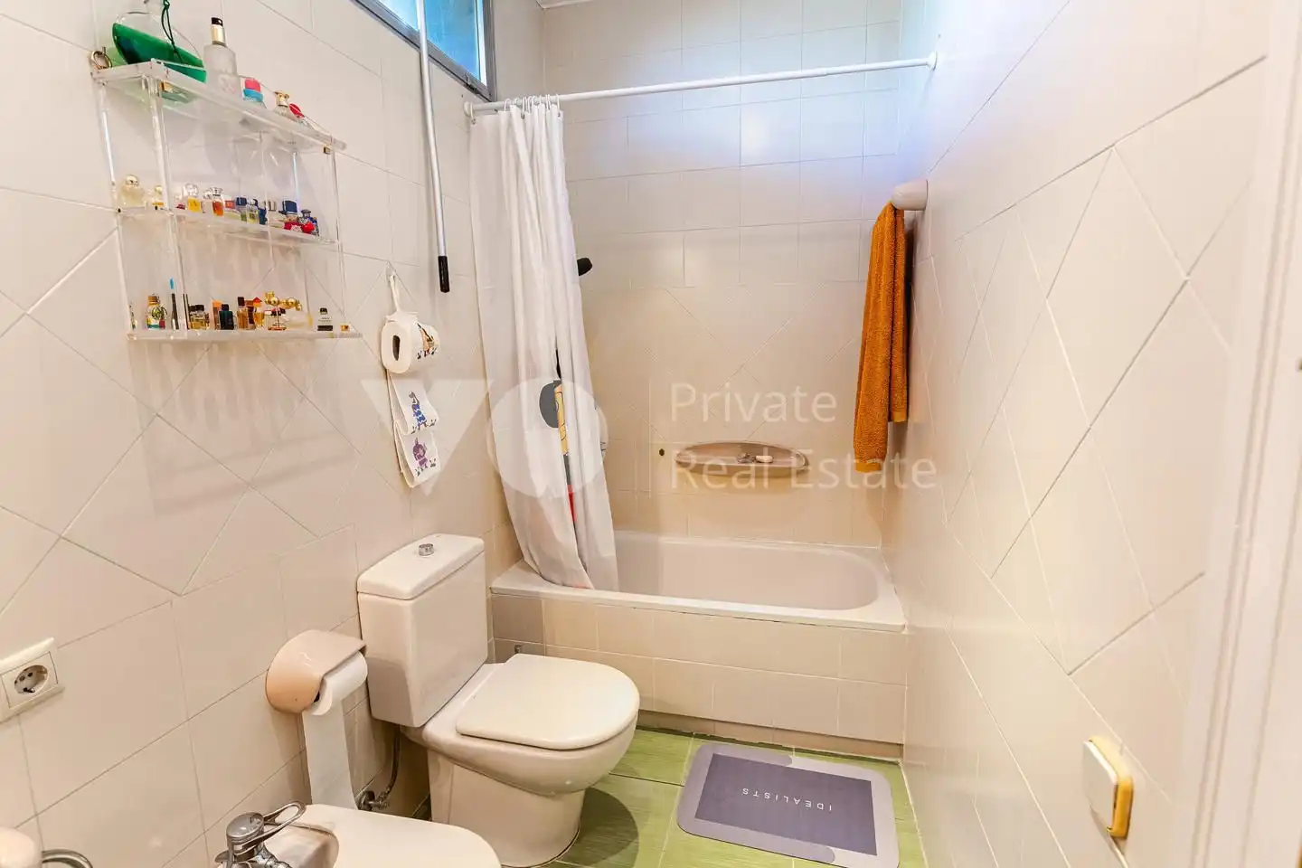 Bathroom of Houses for sale in Majadahonda  with Air Conditioner, Heating and Private garden