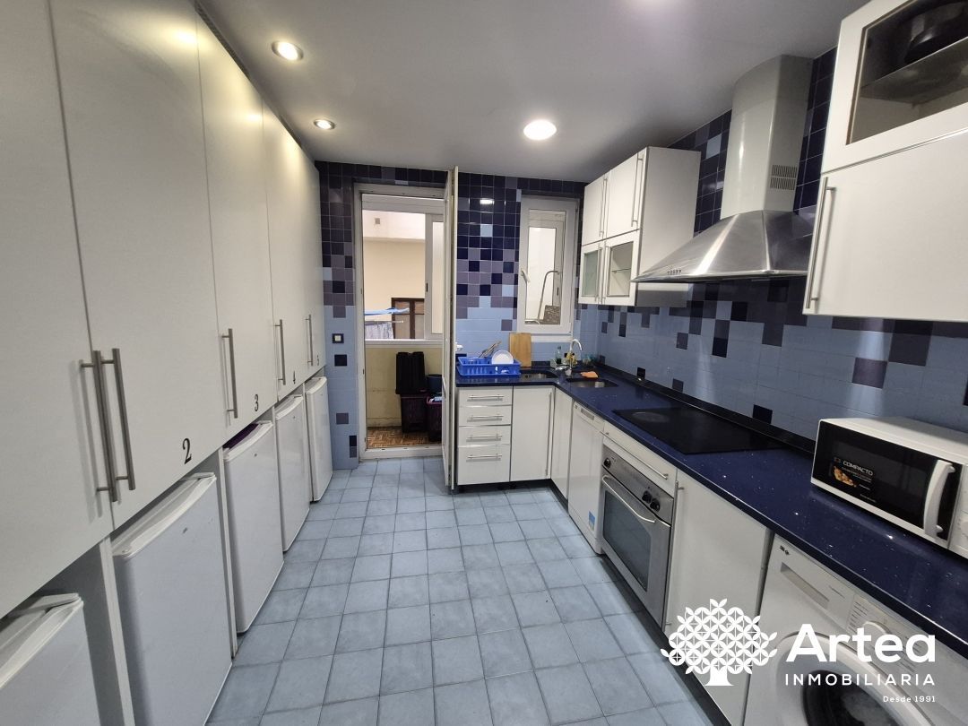 Cocina de Piso en venta en Bilbao  con Calefacción y Balcón