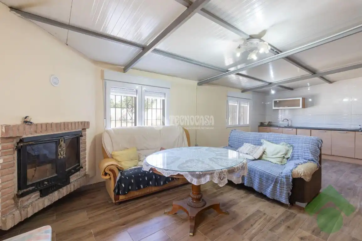 Country homes for sale in Albolote