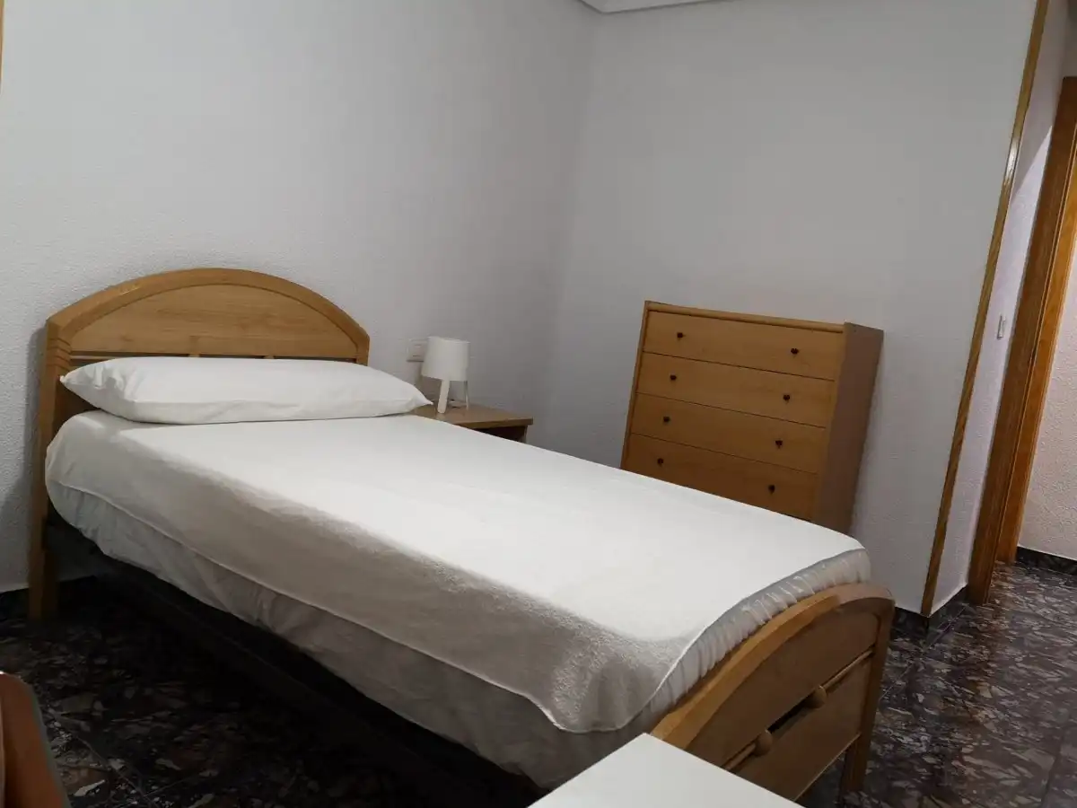 Schlafzimmer von Wohnung zur Miete in Murcia mit Heizung, Abstellraum und Möbliert