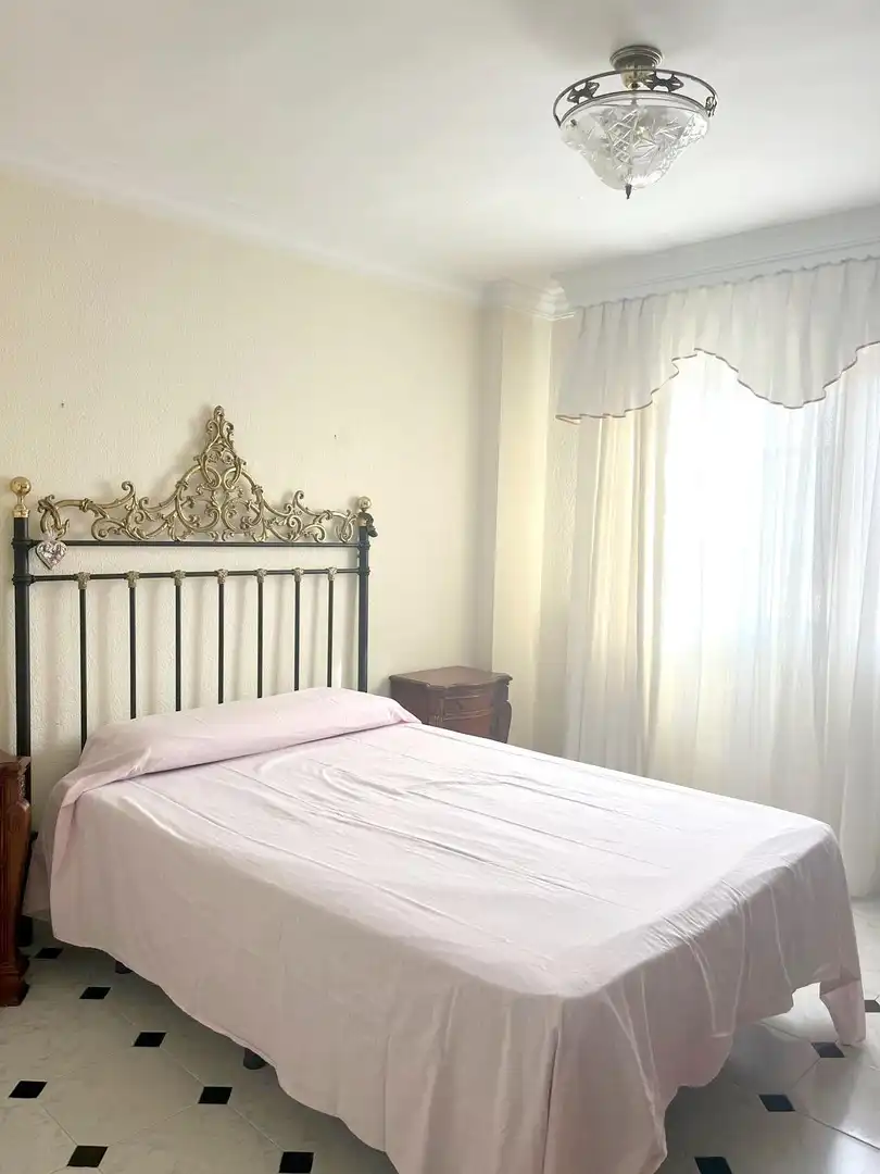 Bedroom of Flat for sale in Málaga  with Terrace and Furnished